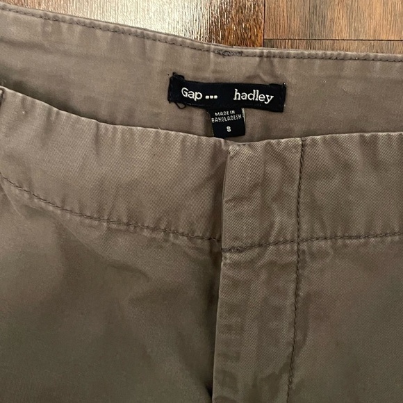 𝅺gap Hadley shorts size 8 - Picture 9 of 9